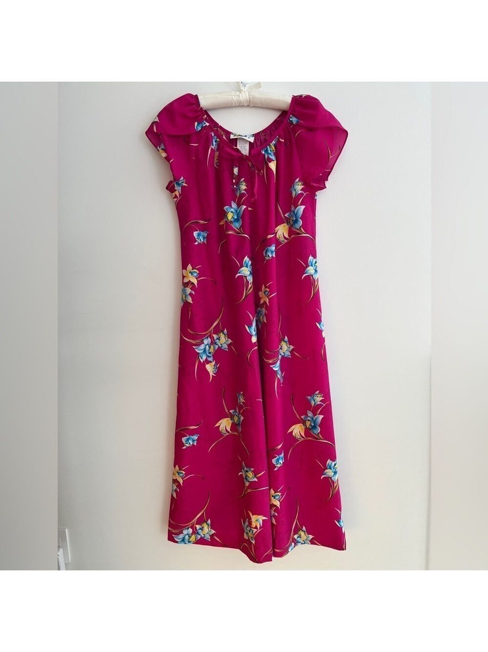 VINTAGE Hilo Hattie's Maxi Dress Hawaiian Muumuu Tulip Sleeve Bright Floral Sz L